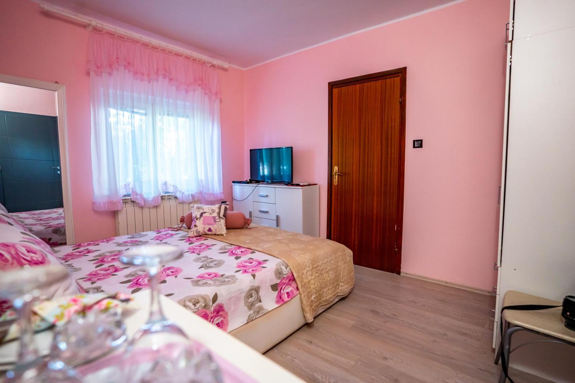 Apartments Villa Rudi Бибинє Екстер'єр фото