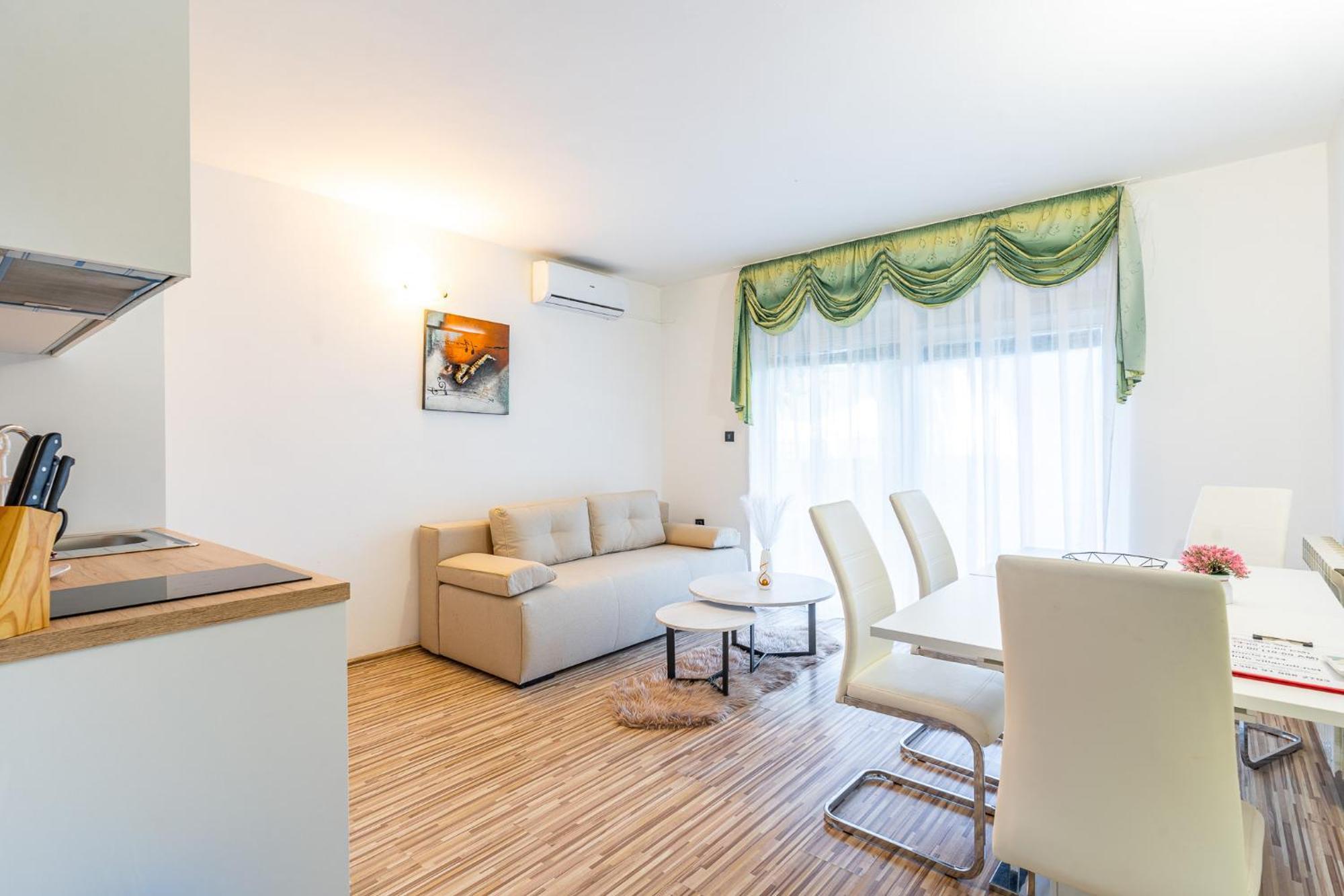 Apartments Villa Rudi Бибинє Екстер'єр фото